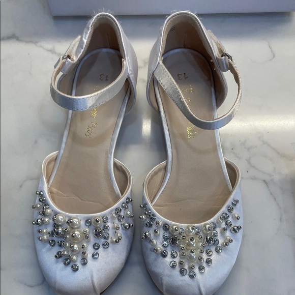 Dream Pairs Girls Ivory Satin Dress Shoes with Pearl & Rhinestone Accents